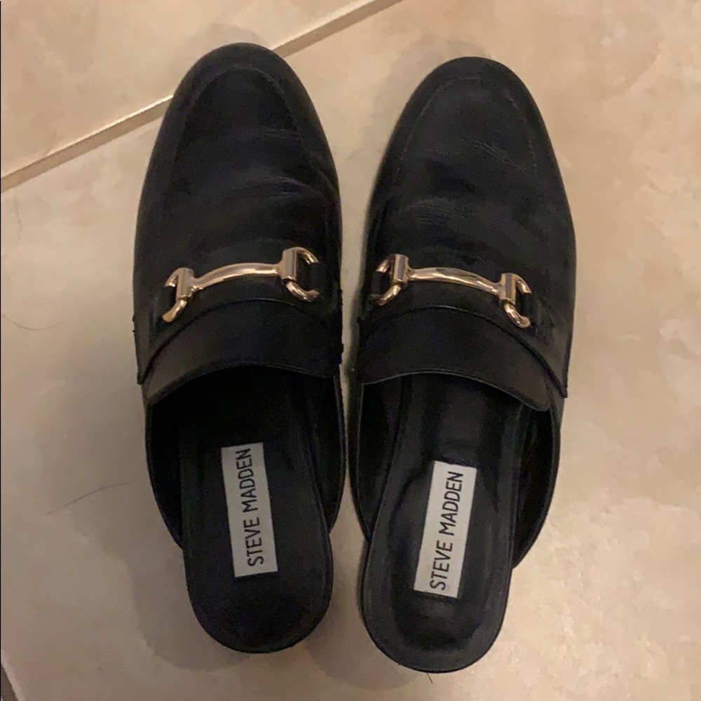 Steven Madden Black Mules
